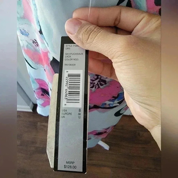 Tahari Floral Sleeveless Chiffon Dress Wedding Formal Size 8 NWT $128 Retail - Picture 6 of 8